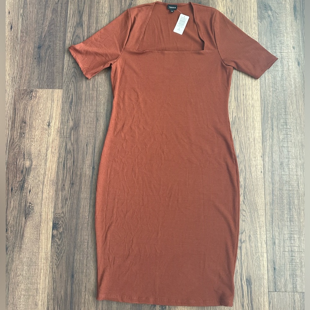 NWT Torrid Square Neck Figure Hugging Midi Dress Size 1, 1x, 14-16